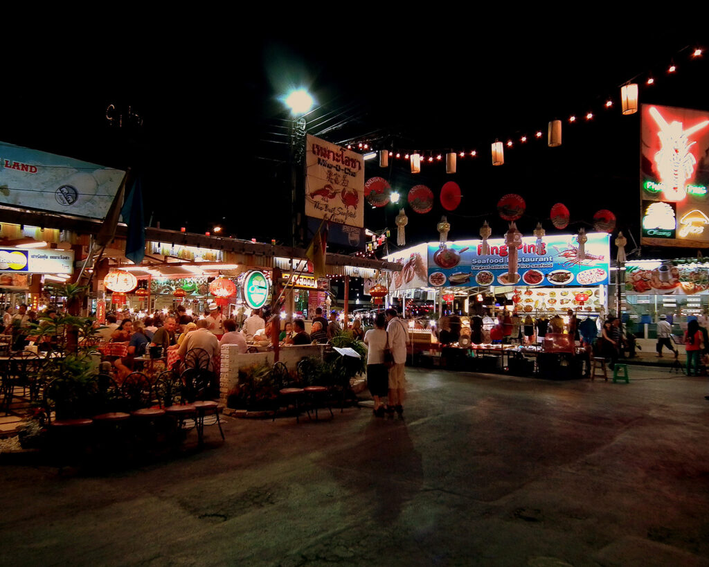 Chiang Mai Night Bazaar_