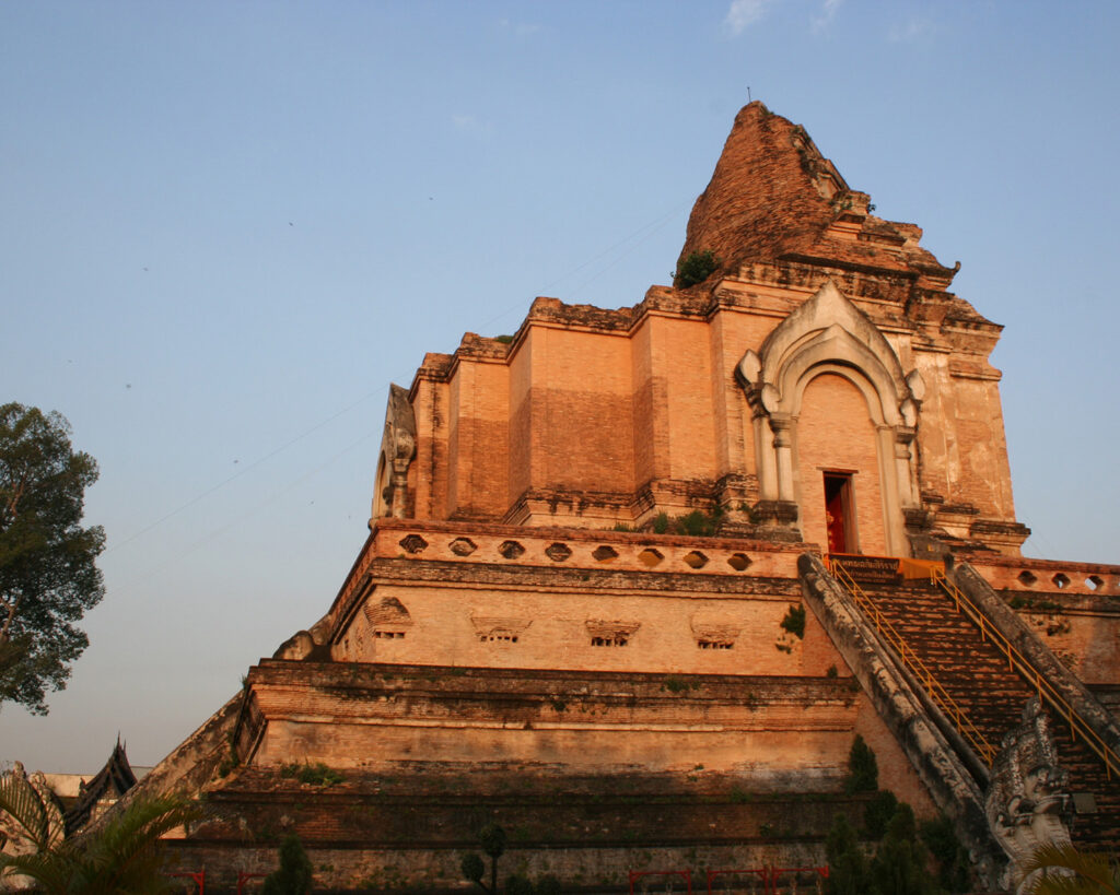 Wat Chedi Luang Chiang Mai