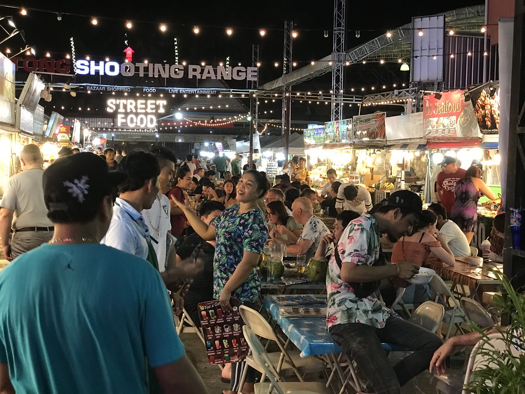 Affordable Thai street food in Bangkok